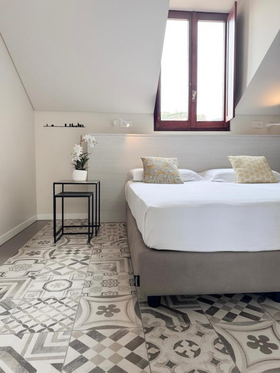 Comecasa 10 Minutes Walk From Duomo 2 Bedroom Apartment Milán Exterior foto